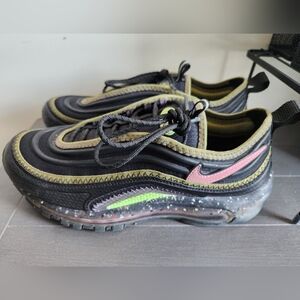 Nike Air Max 97 - rare colourway - fits size 9 US men's